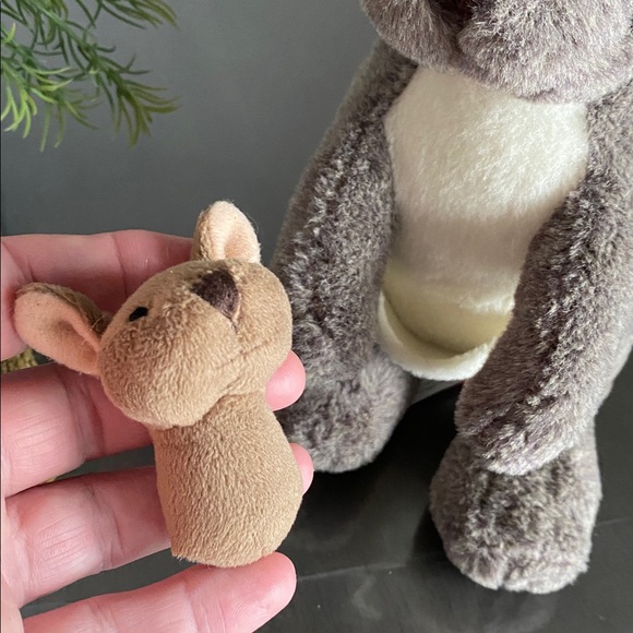 Wild Republic Kangaroo & Joey Plush Animals - Picture 3 of 5